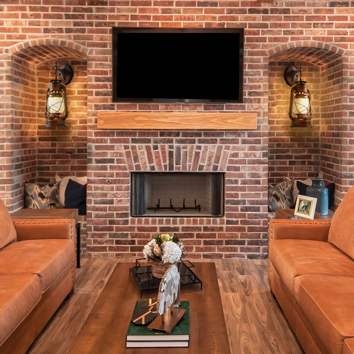 Rustic Lantern Wall Sconce - Image 4